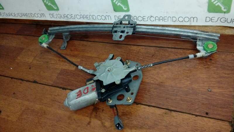 ELEVALUNAS TRASERO DERECHO