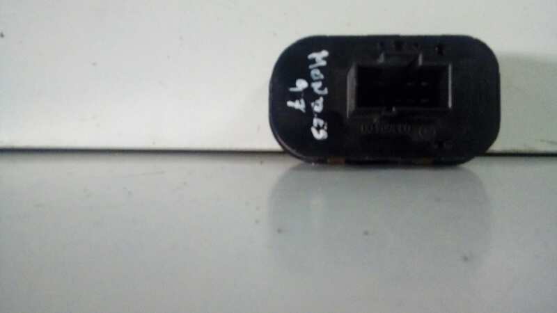 MANDO ELEVALUNAS DELANTERO IZQUIERDO 