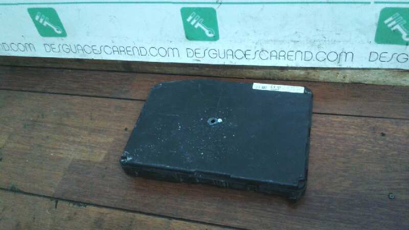 CAJA RELES / FUSIBLES