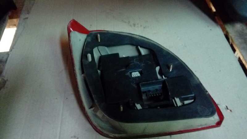 PILOTO TRASERO DERECHO