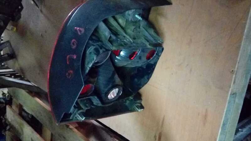 PILOTO TRASERO DERECHO