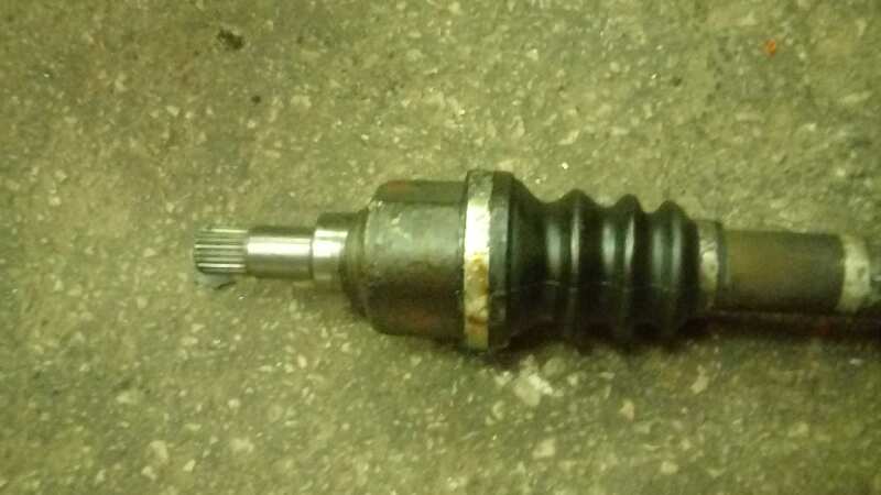 TRANSMISION DELANTERA IZQUIERDA