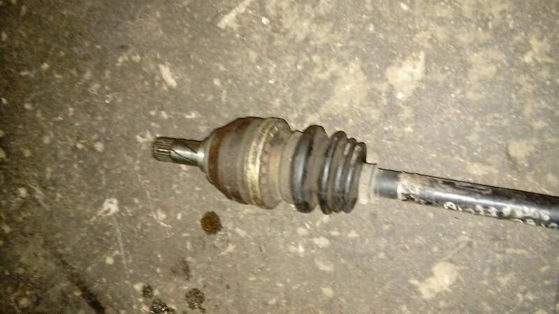 TRANSMISION DELANTERA IZQUIERDA