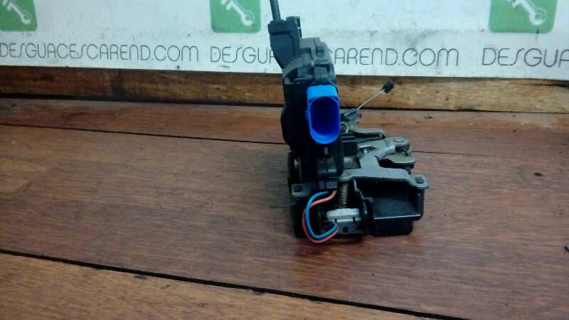 CERRADURA PUERTA DELANTERA IZQUIERDA 