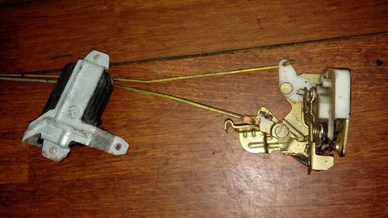 CERRADURA PUERTA TRASERA IZQUIERDA