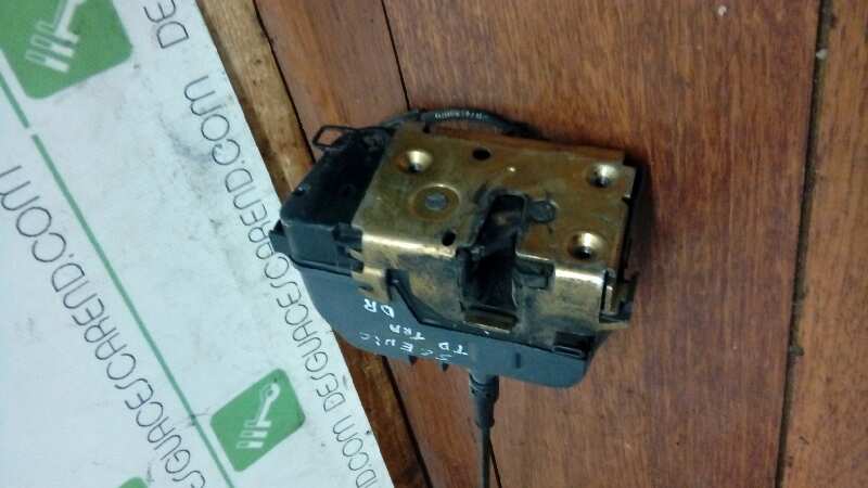 CERRADURA PUERTA TRASERA DERECHA 