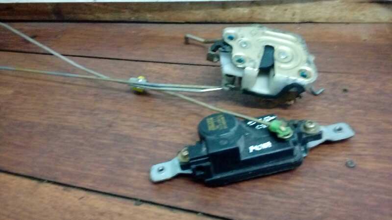 CERRADURA PUERTA DELANTERA IZQUIERDA