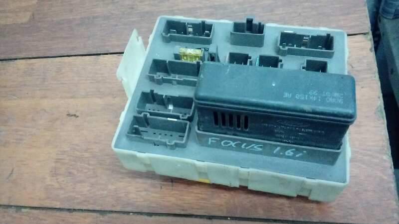 CAJA RELES / FUSIBLES