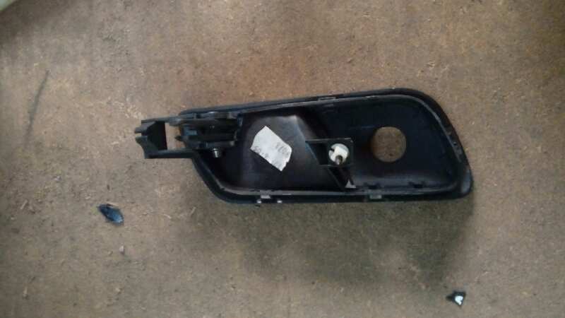 MANETA INTERIOR DELANTERA IZQUIERDA