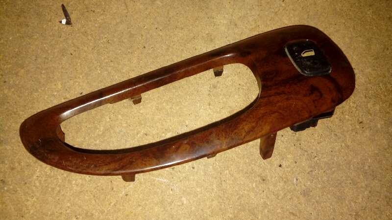 MANDO ELEVALUNAS DELANTERO IZQUIERDO 