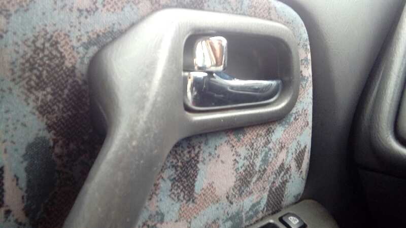 MANETA INTERIOR DELANTERA IZQUIERDA