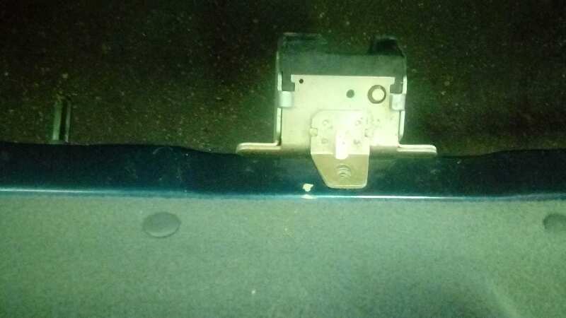 CERRADURA MALETERO / PORTON