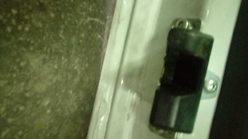 CERRADURA MALETERO / PORTON