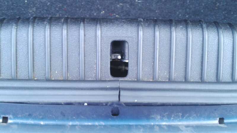 CERRADURA MALETERO / PORTON