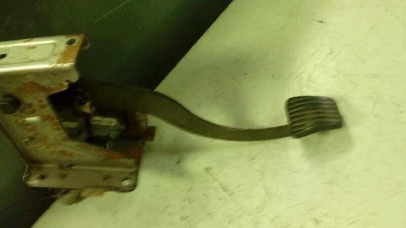 PEDAL EMBRAGUE
