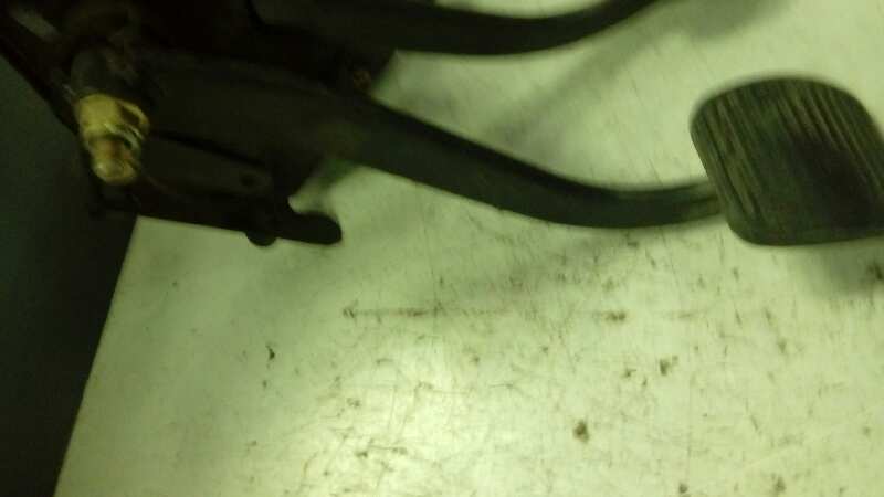 PEDAL EMBRAGUE