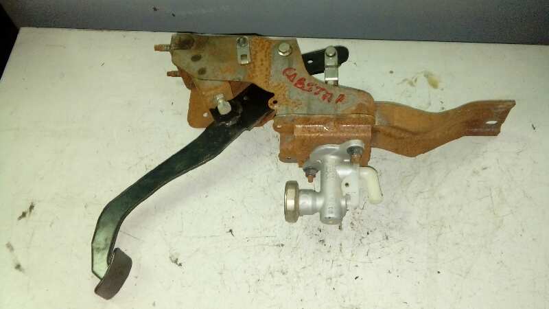 PEDAL EMBRAGUE