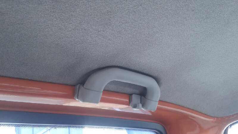 CAJA RELES / FUSIBLES