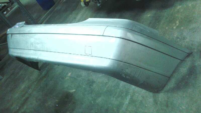 PARAGOLPES TRASERO