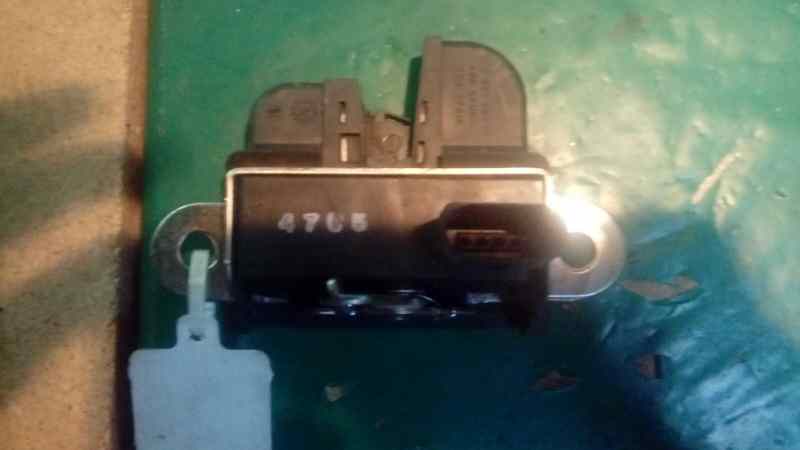 CERRADURA MALETERO / PORTON