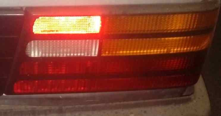 PILOTO TRASERO DERECHO