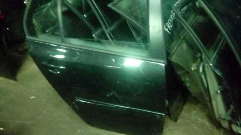 PUERTA TRASERA DERECHA