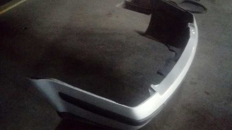 PARAGOLPES TRASERO