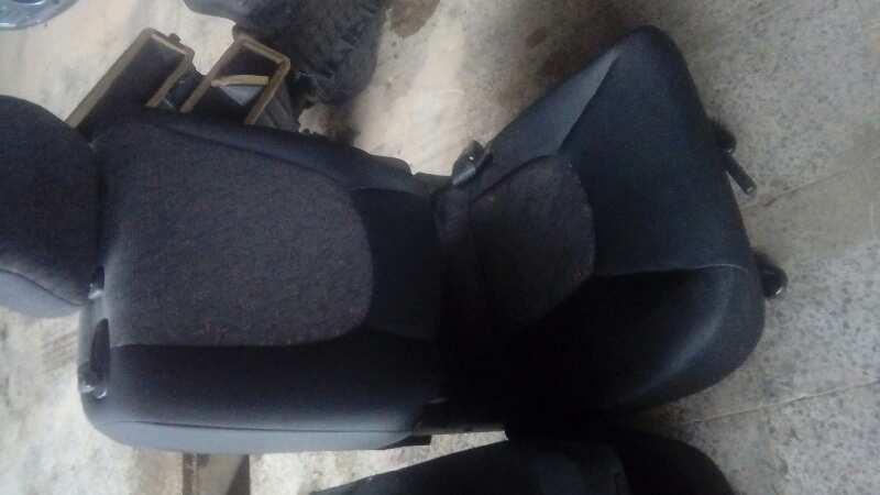 ASIENTO TRASERO MEDIO