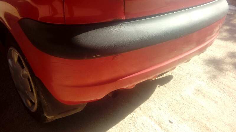PARAGOLPES TRASERO
