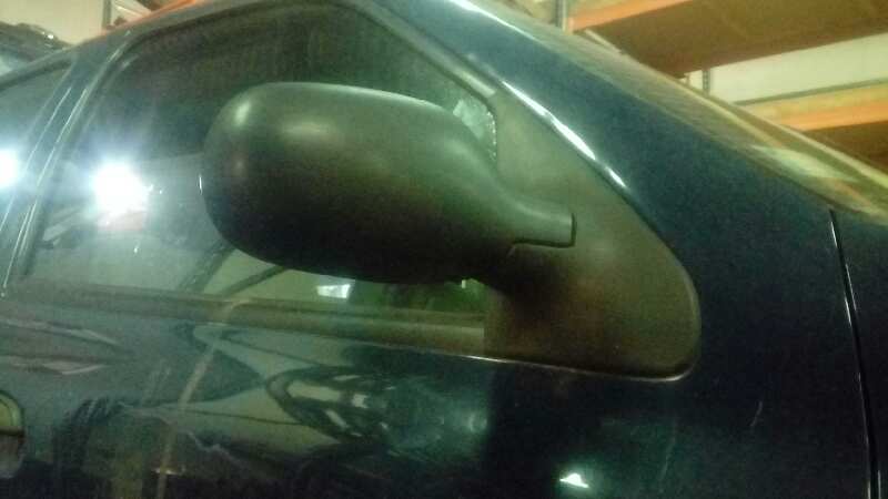 RETROVISOR DERECHO