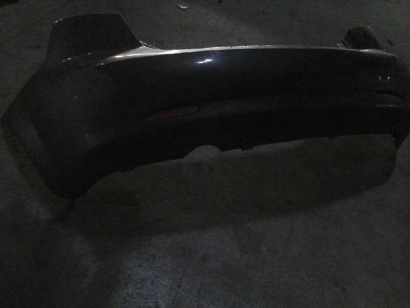 PARAGOLPES TRASERO