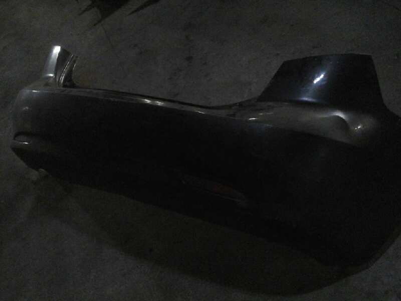 PARAGOLPES TRASERO