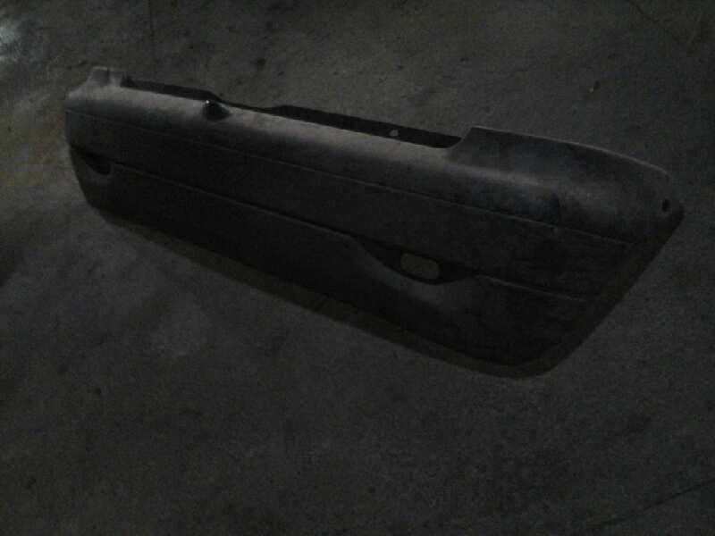 PARAGOLPES TRASERO