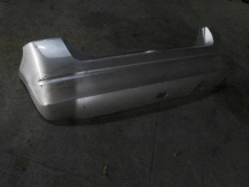 PARAGOLPES TRASERO