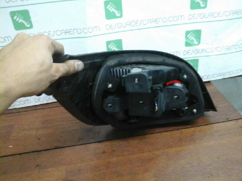 PILOTO TRASERO DERECHO