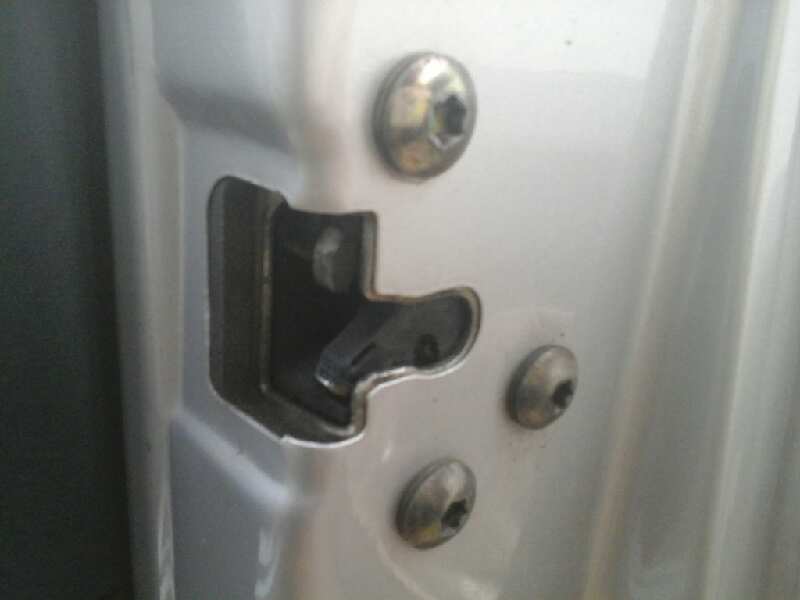 CERRADURA PUERTA DELANTERA DERECHA