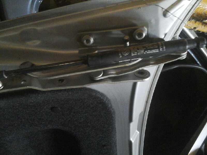 AMORTIGUADORES MALETERO / PORTON