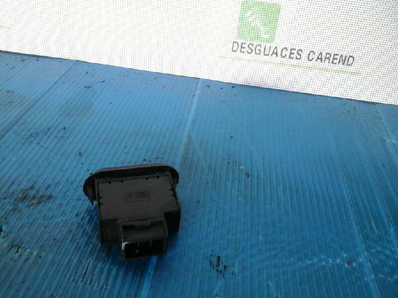 TAPON COMBUSTIBLE