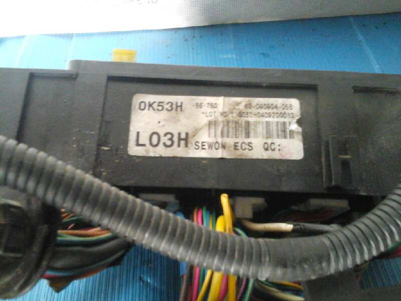 CAJA RELES / FUSIBLES