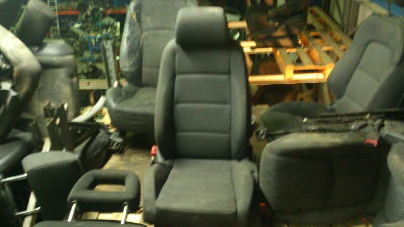 ASIENTO DELANTERO IZQUIERDO