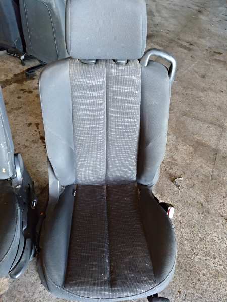 ASIENTO DELANTERO DERECHO