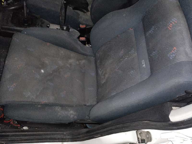 ASIENTO DELANTERO IZQUIERDO