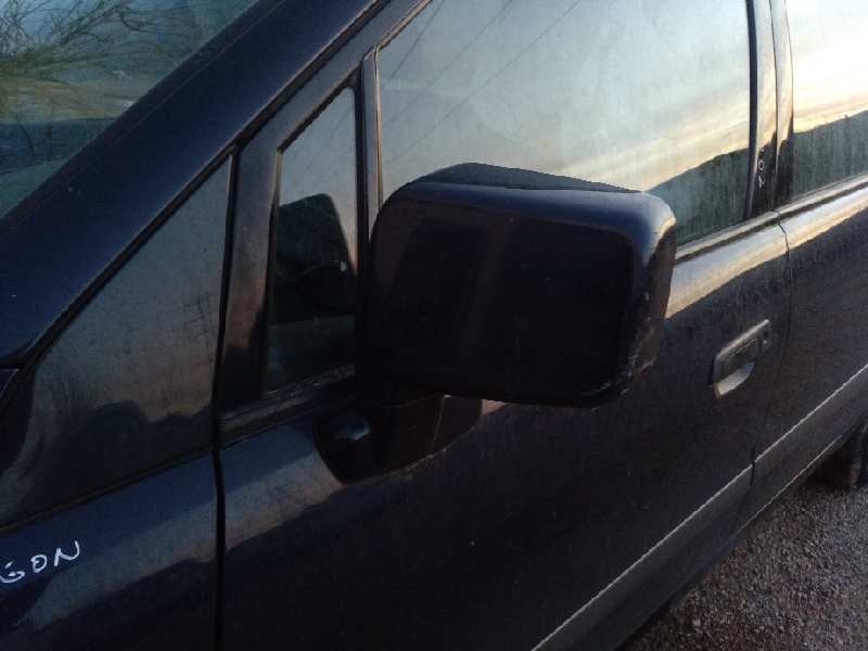 ELEVALUNAS TRASERO DERECHO