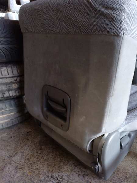 ASIENTOS TERCERA FILA