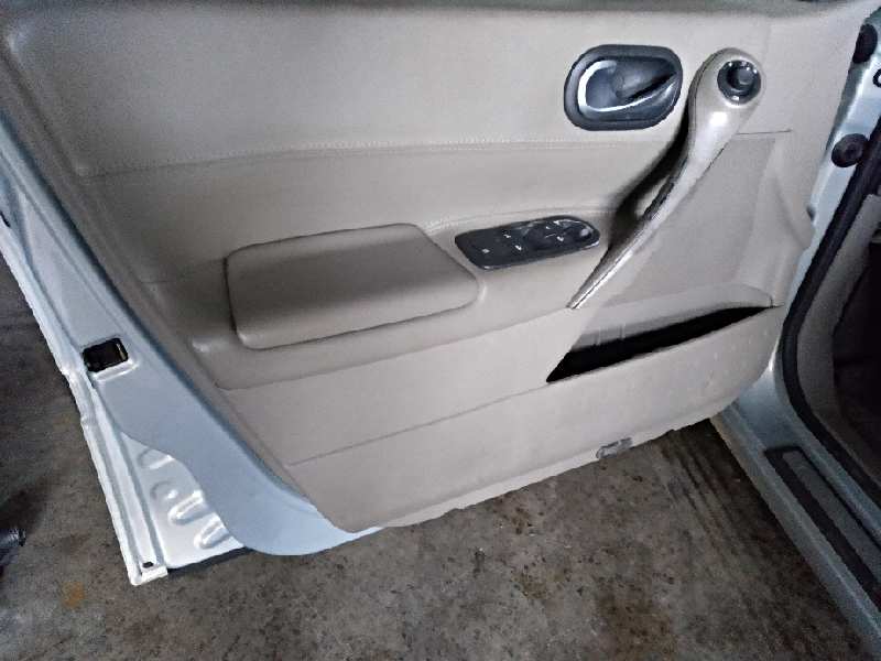 MANETA EXTERIOR DELANTERA IZQUIERDA