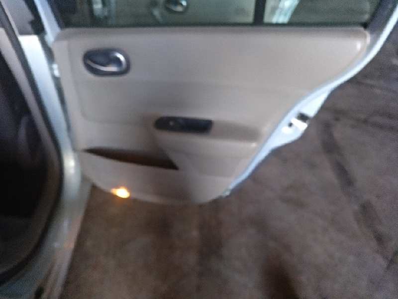PUERTA TRASERA DERECHA