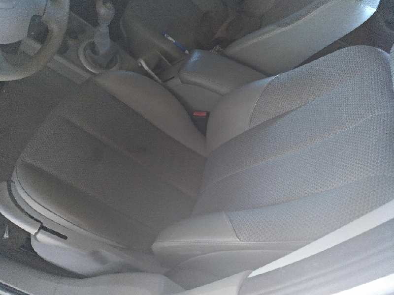 ASIENTO DELANTERO IZQUIERDO