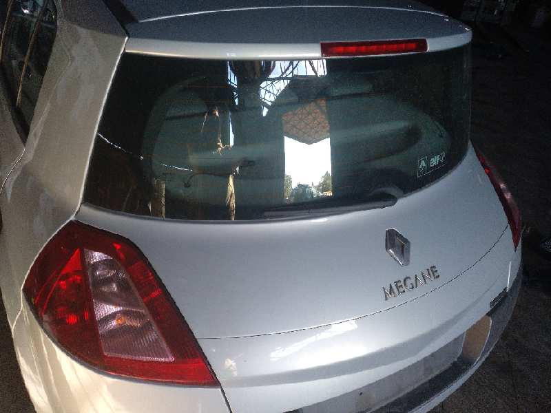 PORTON TRASERO