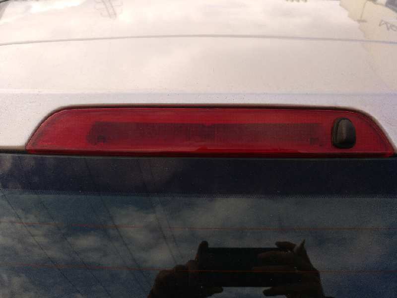 LUZ CENTRAL DE FRENO