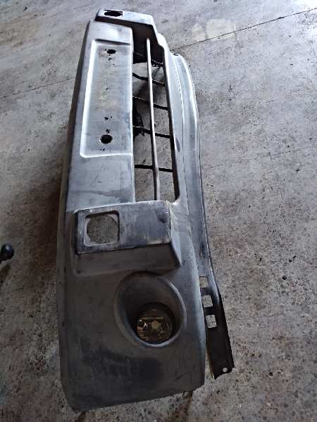 PARAGOLPES DELANTERO